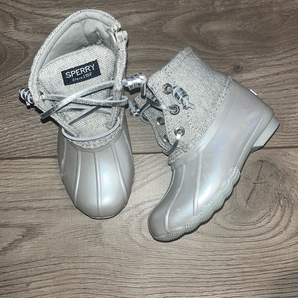 kids sperry boots